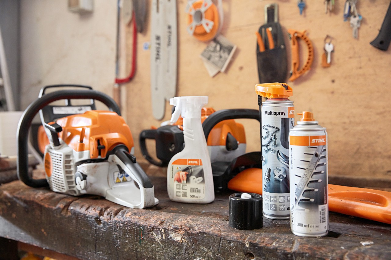 Productos de mantenimiento de motosierras: STIHL Varioclean, Multispray y Superclean