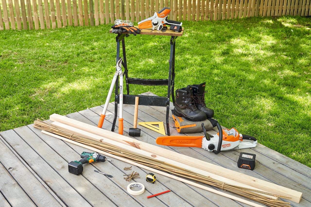 Motosierra STIHL MSA 140, minisierra GTA 26 y otros materiales y herramientas para crear pantallas de privacidad